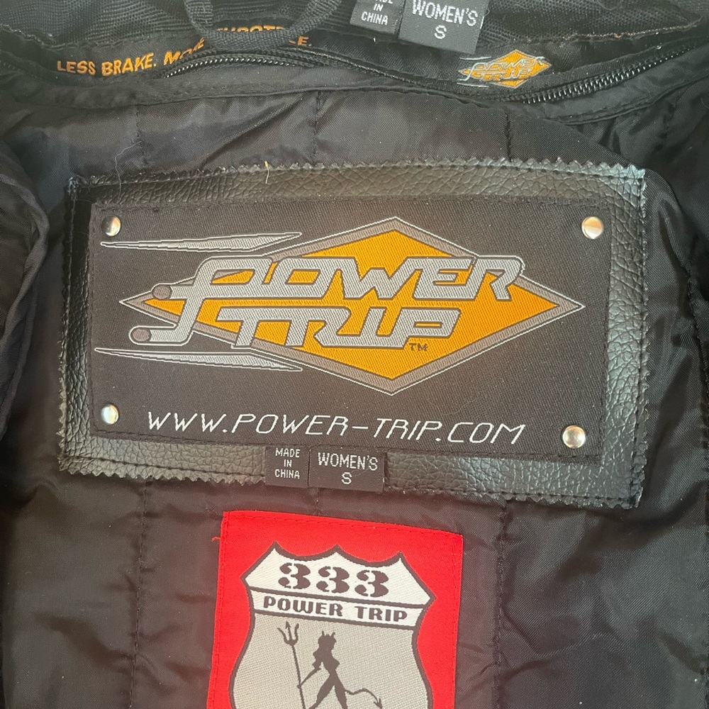 POWER TRIP MOTORCYCLE JACKET WITH AMOR BACK , ELBOW, SHOULDER PADDED PROTECTION - Picture 7 of 8